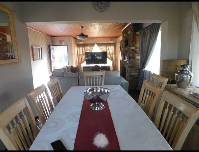 3 BEDROOM HOUSE FOR SALE IN BURLINGTON HEIGHTS